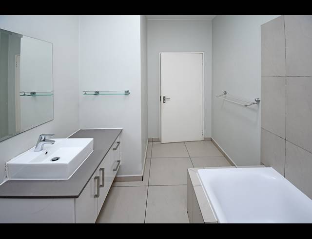 3 BEDROOM APARTMENT FOR SALE IN NORTH RIDING
